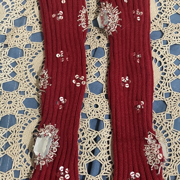 IMAN Embellished Gloves - Picture 5 of 7